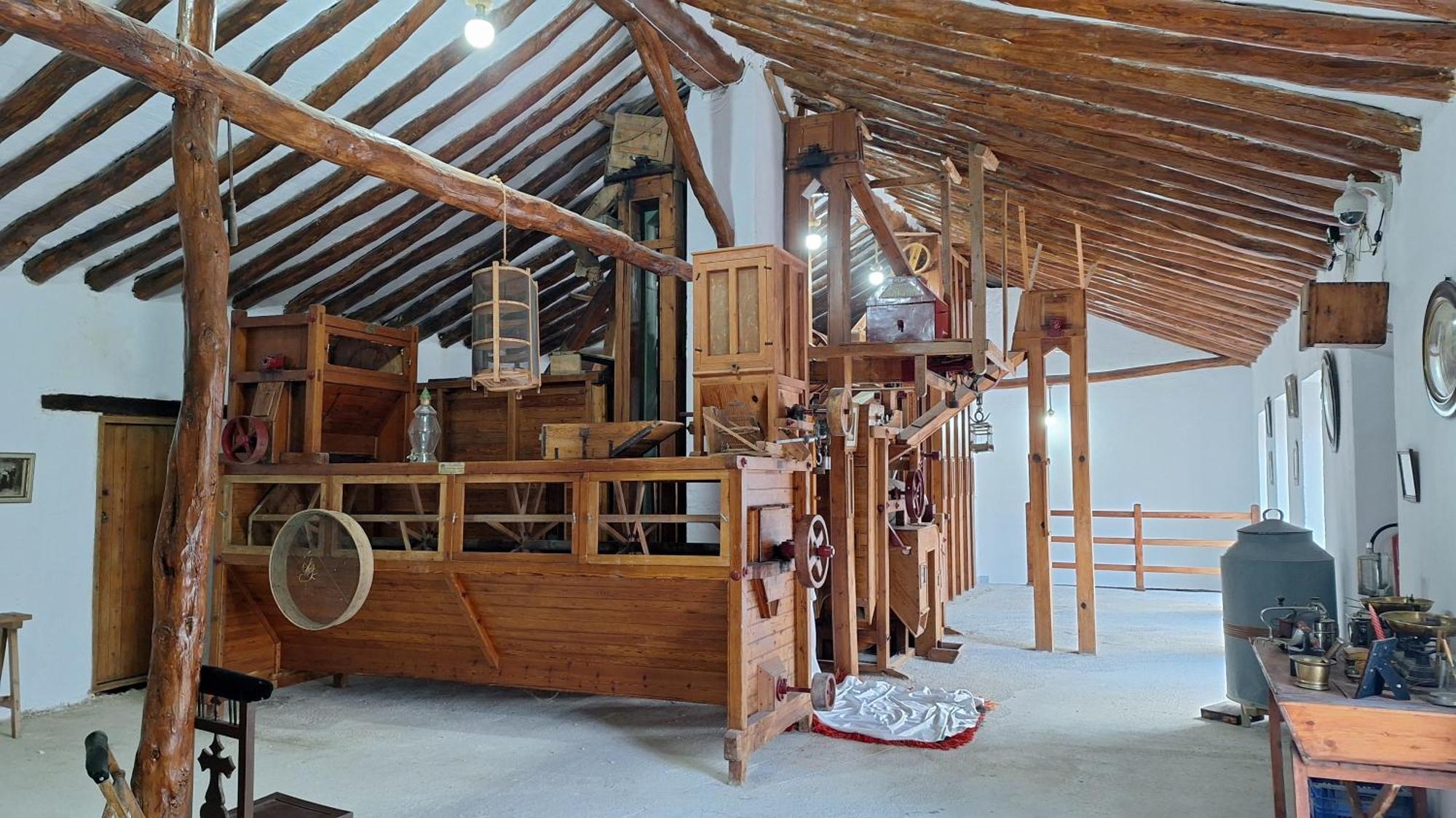 El Molino De Alatoz Villa ภายนอก รูปภาพ